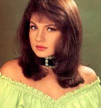 pooja-bhatt-bollywood-30082013